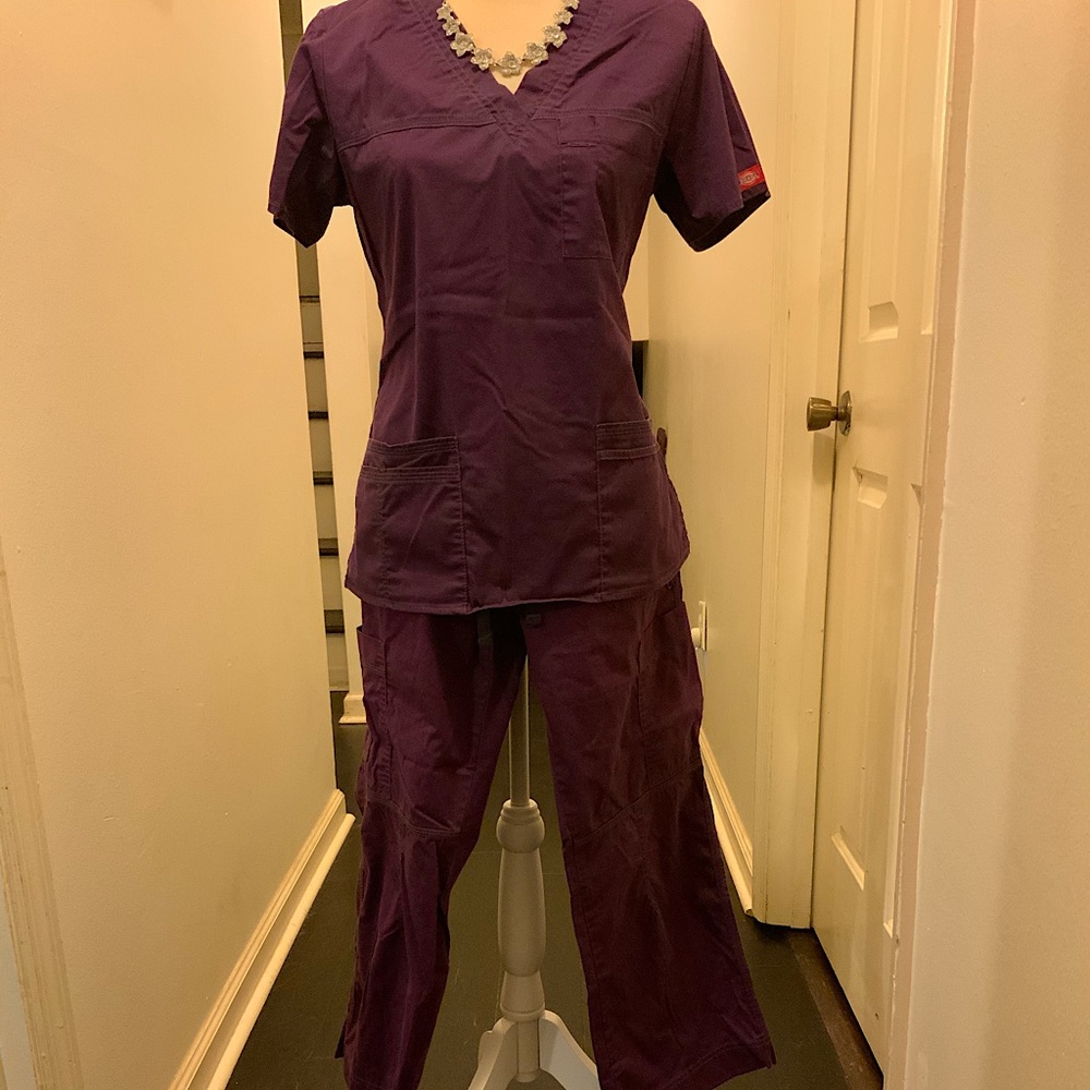 Healthcare Scrubs Set
